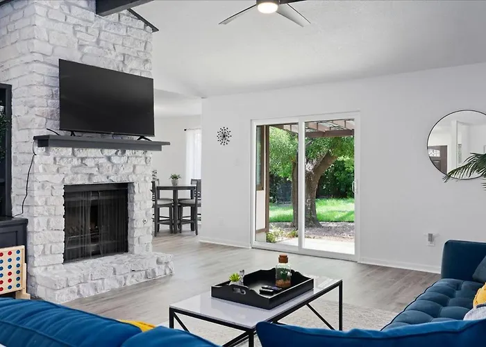 Super Comfy With Hot Tub! * Round Rock